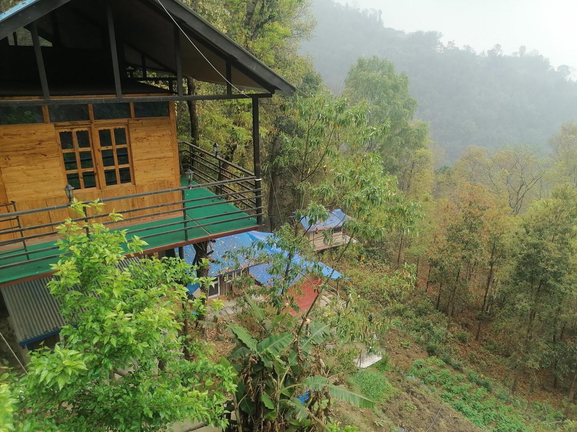 Jungle Crown Organic Homestay Nagarkot Ruang foto