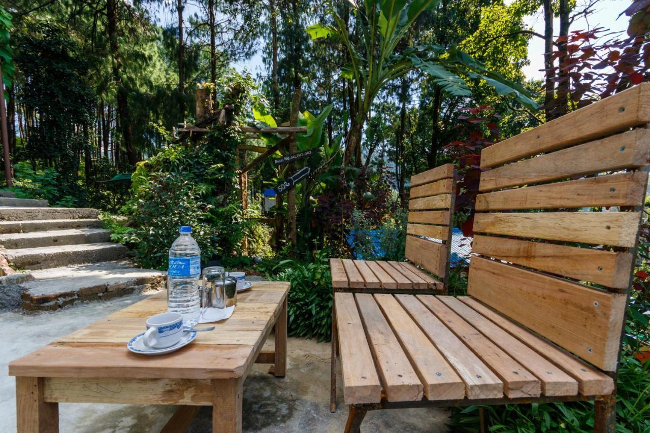 Jungle Crown Organic Homestay Nagarkot Bagian luar foto